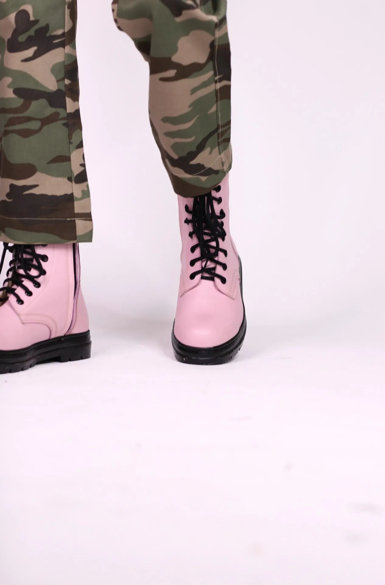 PINK COMBAT BOOTS ADA