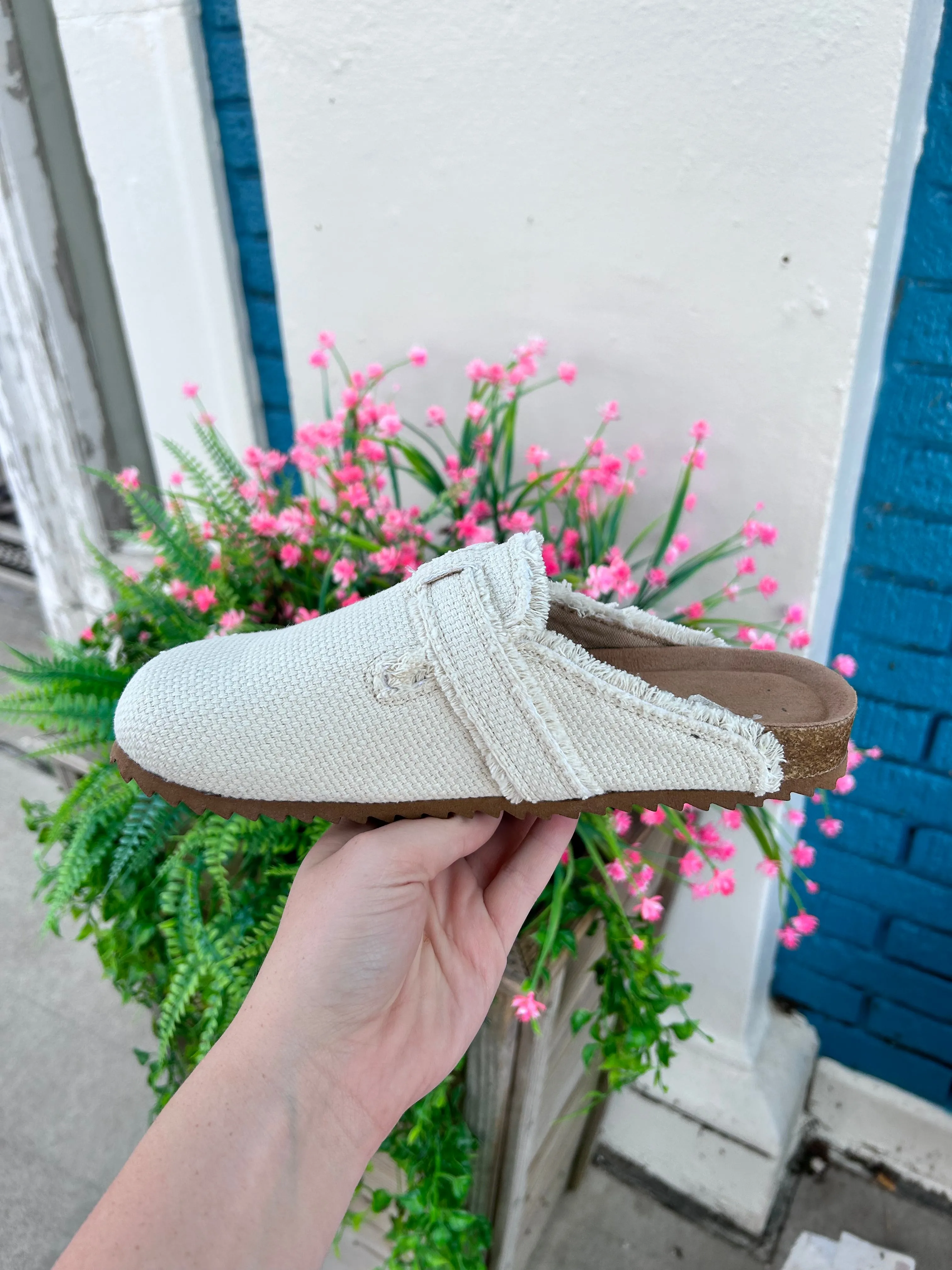 VERY G Basket Mules-Cream